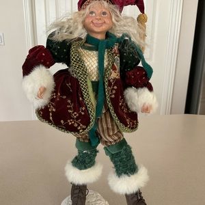 Santa’s Christmas skating elf